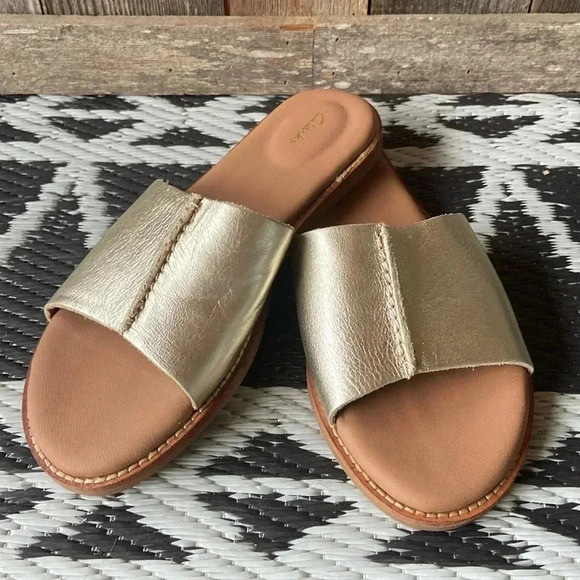 Clarks | Karesa Mules in Champagne - Picture 3 of 9